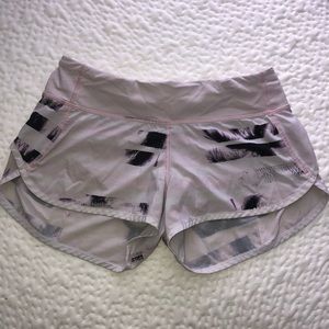 Lululemon Speed Up Shorts 2”